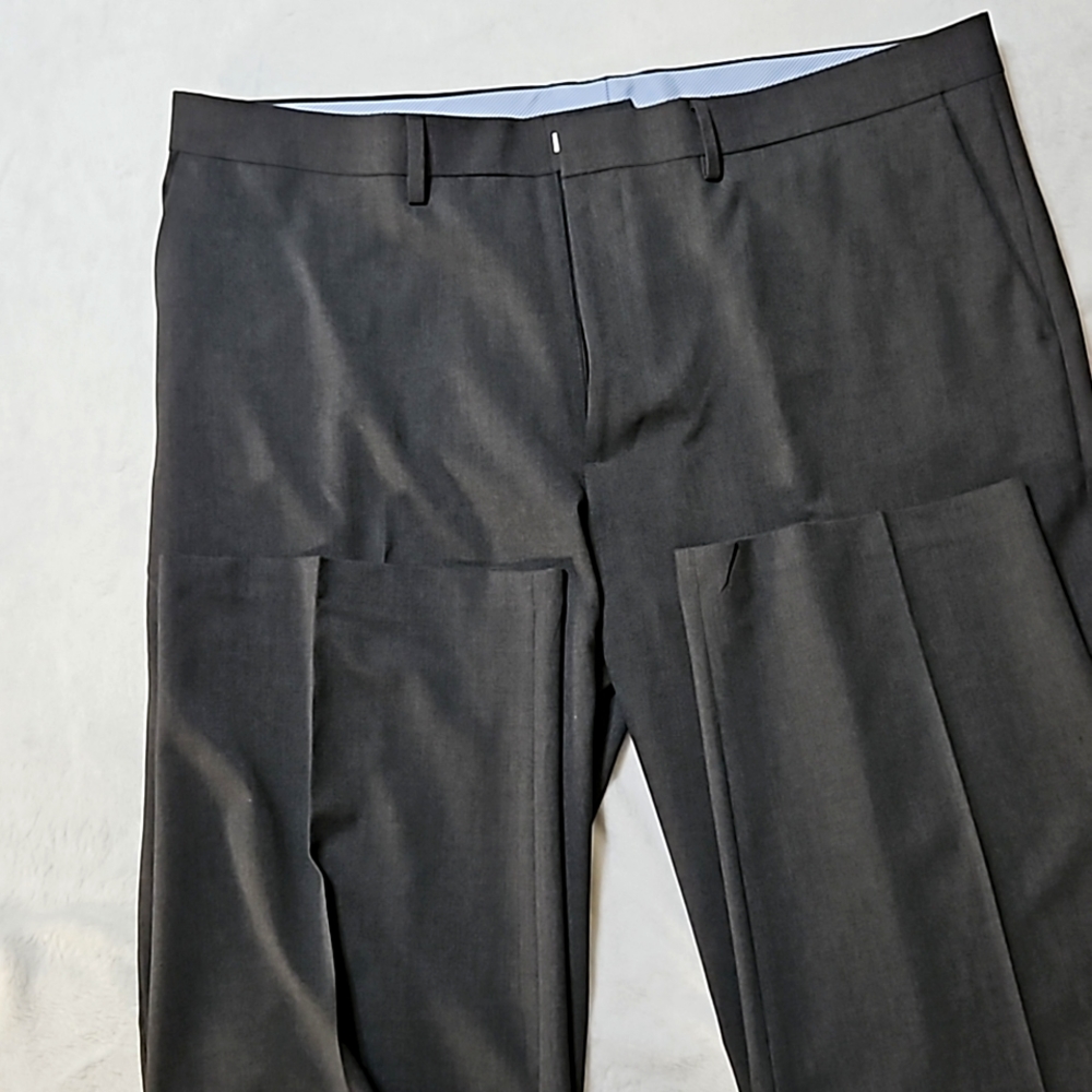 BIG & TALL DARK GRAY DRESS PANTS- 42 WAIST / 30 LENGTH
